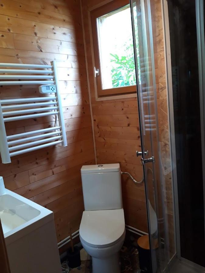 Chalet Chaleureux Avec Parking Garage Motos, Velos La Chapelle-aux-Chasses Exterior foto